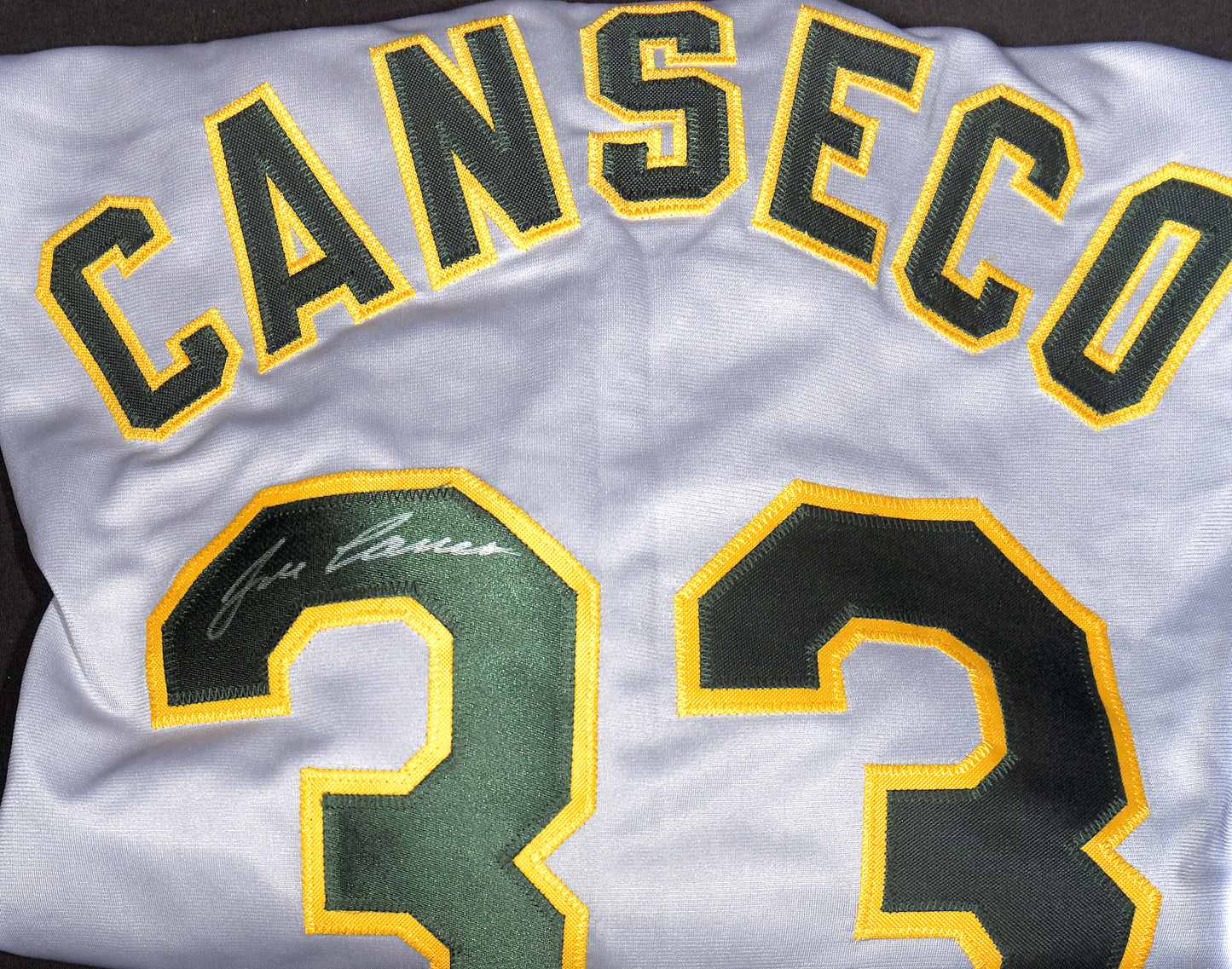 Autographed Jersey - Jose Conseco - Oakland Athletics - Baseball - Beckett Auth