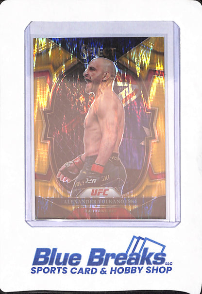 2023 Panini Prizm - Alexander Volkanovski - UFC - Gold - 8/10 - #38