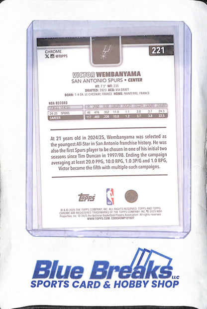 2025 Topps Chrome - Victor Wembanyama - Red white blue - San Antonio Spurs - Basketball - #221